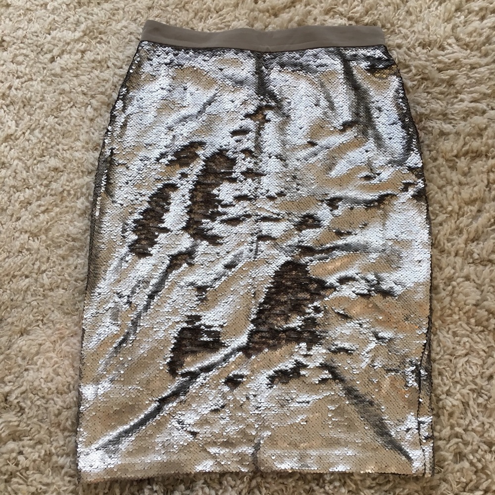 Sequin pencil skirt